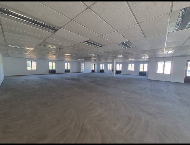 1,314M² OFFICE TO LET IN SANDTON CENTRAL
